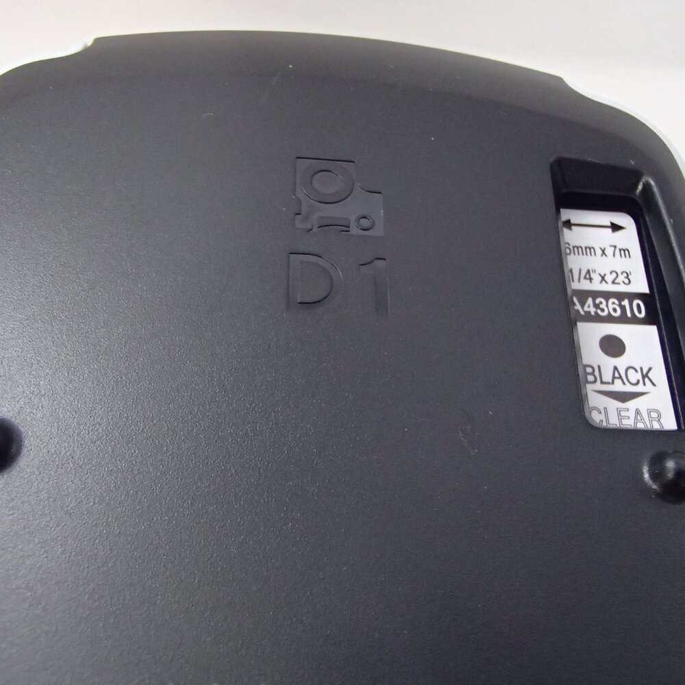 Dymo LabelManager 160 Portable Label Maker - Picture 4 of 10